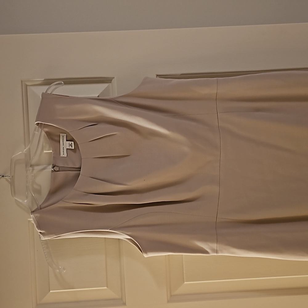 Beige Sleeveless Dress - Picture 3 of 8